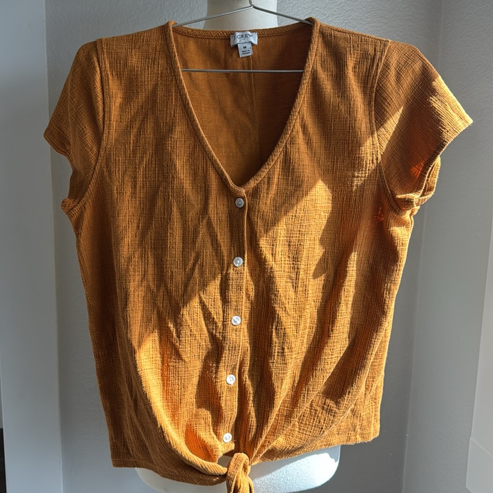 Textured button front tie top - Picture 4 of 4